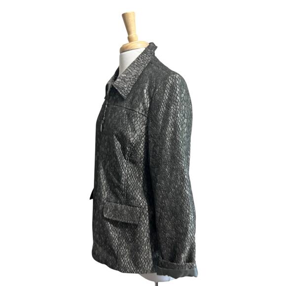 Alfred Dunner Silver Black Reptile Snake Print Embossed Metallic Jacket size 16 - Picture 4 of 6